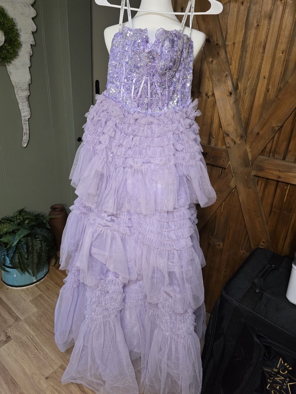 Sophia Thomas Lavender Ruffled  Prom Dress NWOT